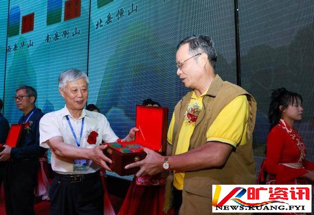 ������ӽ��ɽ���׽�����Ļ����ֻ��ڹ���ɽ��